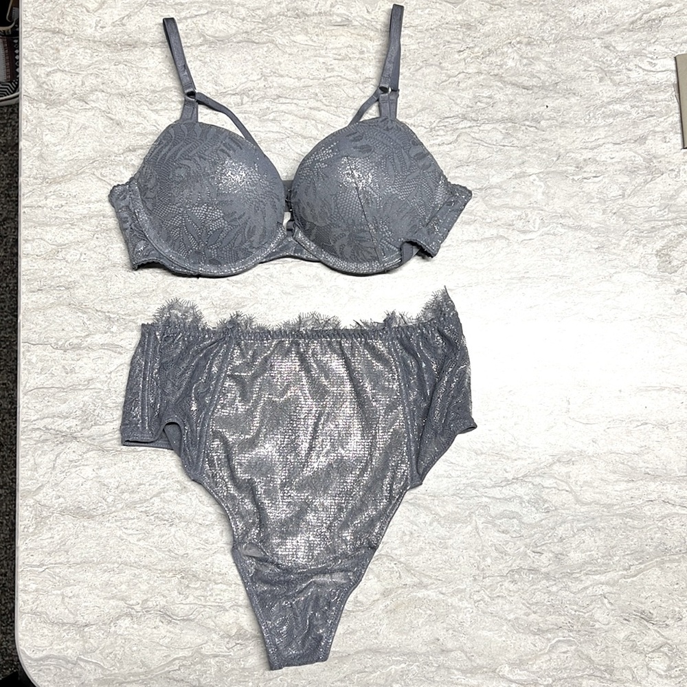 Victoria Secret bra/panty set